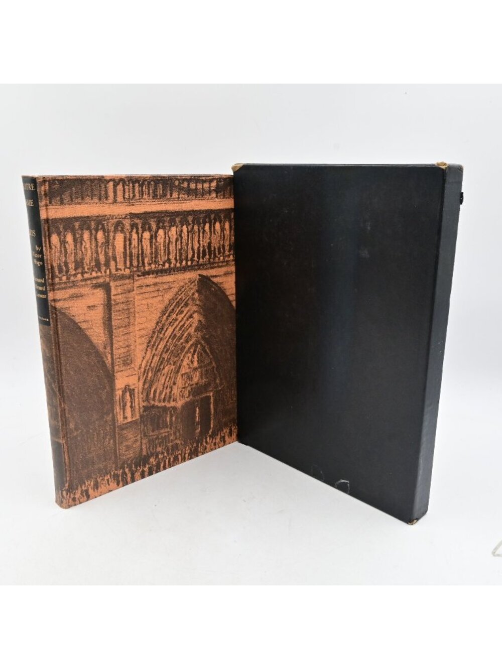 Heritage Press Notre-Dame De Paris Victor Hugo 1955 Hardcover Book Slipcase